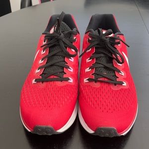 Nike Pegasus 34 men’s size 10 running shoe